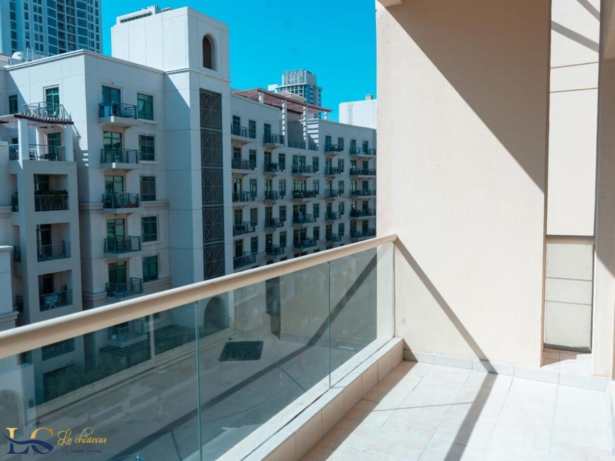 Bright & Spacious 2 Bed In The Greens, Apartment *